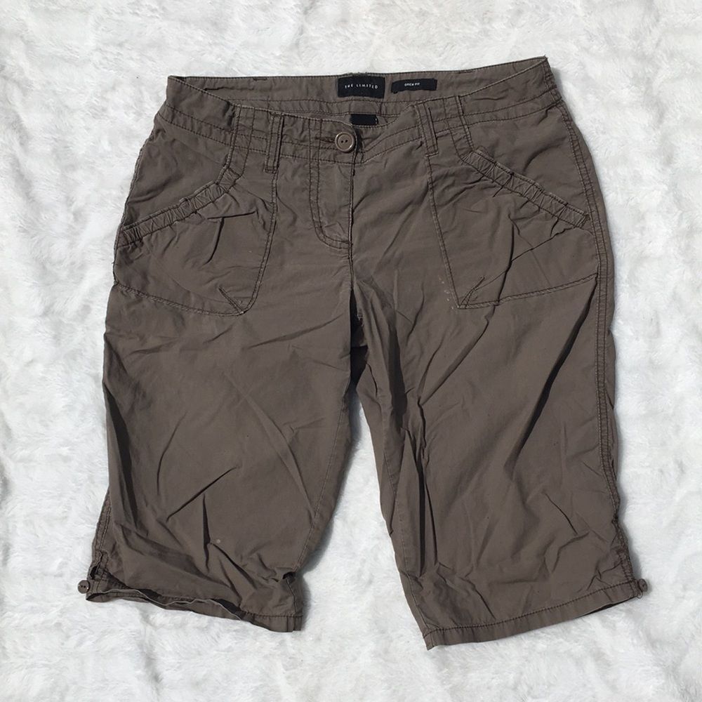 The Limited Drew Fit shorts size 6